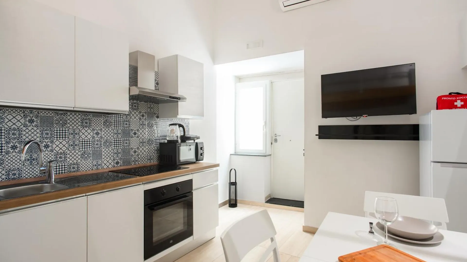 Home Spezzano By Dimorra Naples Apartment